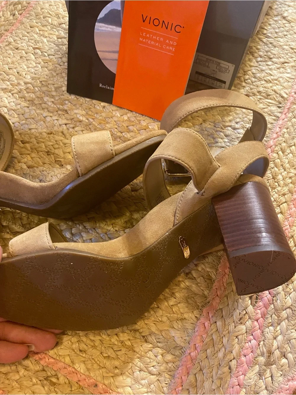 Vionic Sofia Wheat Suede Ankle Strap Block Heel Sandal 8 clean girl boho chic